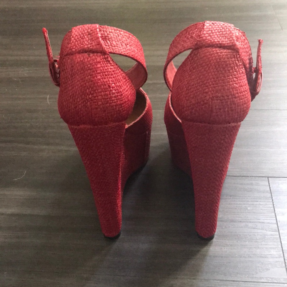 Red Shoe Cult straw platforms - Picture 5 of 7